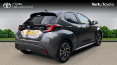 Toyota Yaris 1.5 Hybrid Design 5dr CVT Hybrid Hatchback